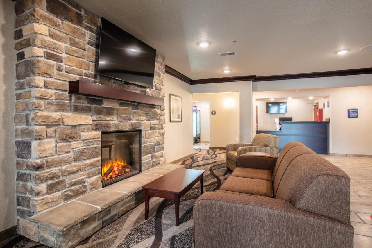 Cobblestone Inn & Suites - Pine Bluffs Kültér fotó