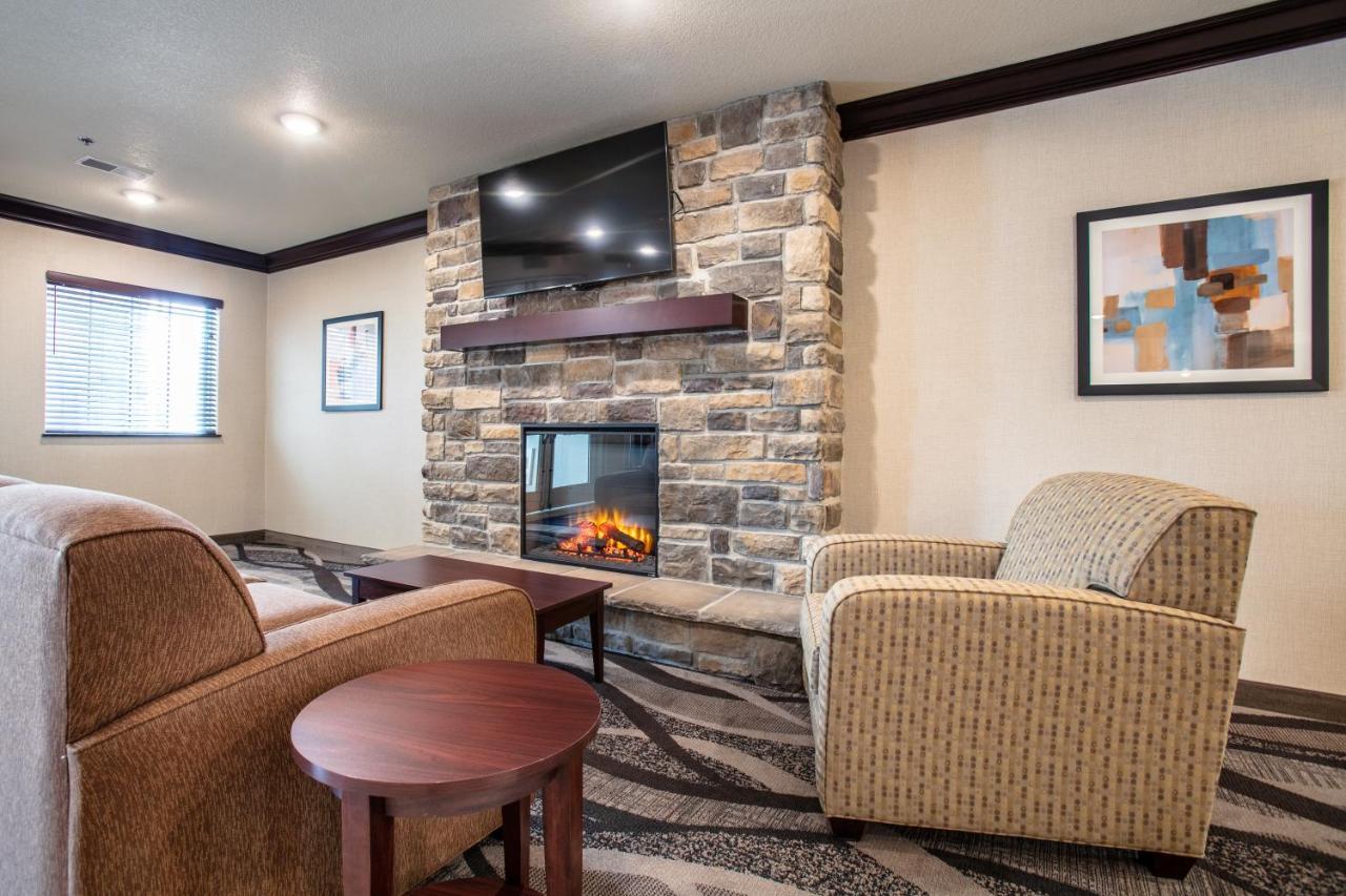 Cobblestone Inn & Suites - Pine Bluffs Kültér fotó