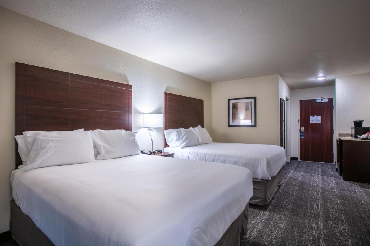 Cobblestone Inn & Suites - Pine Bluffs Kültér fotó