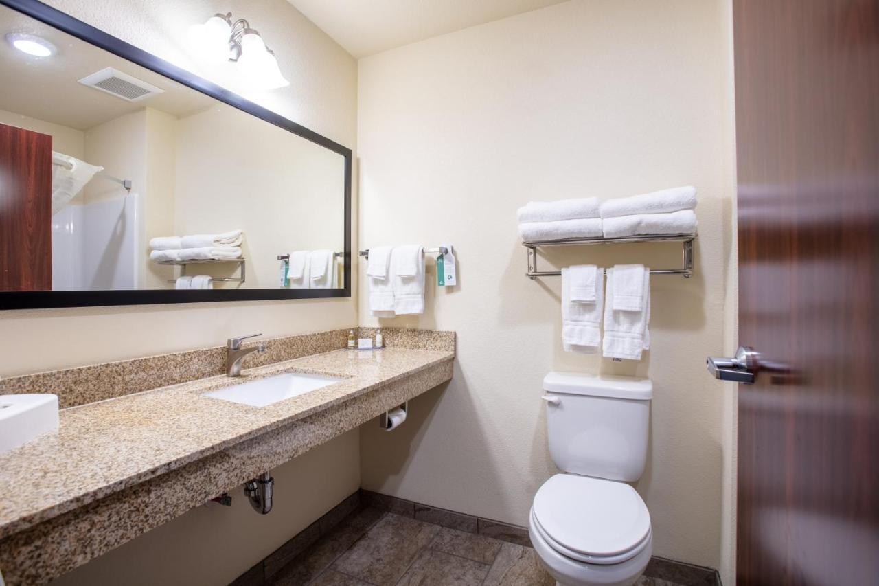 Cobblestone Inn & Suites - Pine Bluffs Kültér fotó